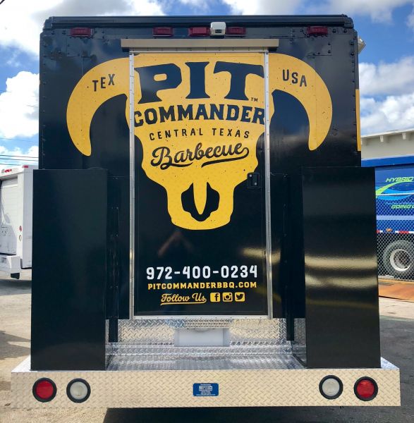 Pit Commander Barbecue