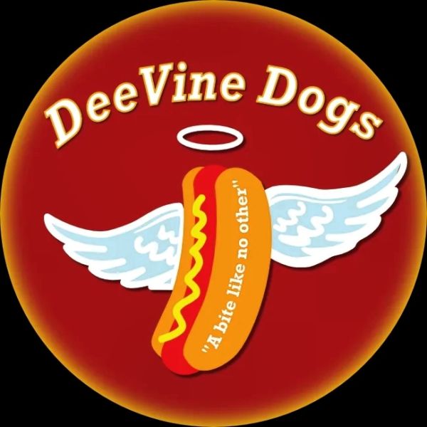 DeeVine Dogs LLC - Logo