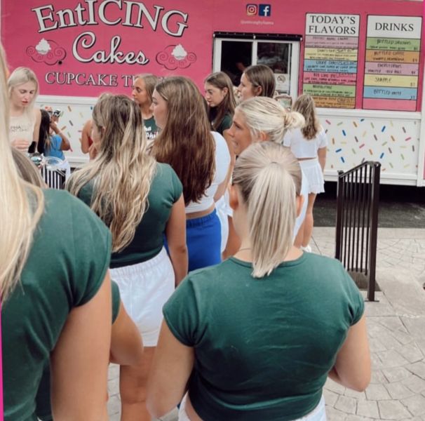 Enticing Cakes Cupcake Truck