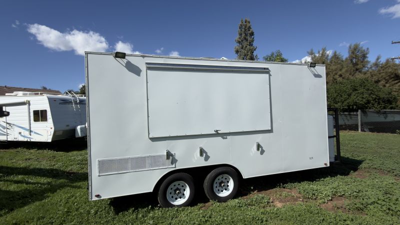 El Guero y La Flaca Craft BBQ & Desserts