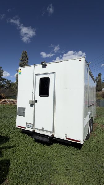 El Guero y La Flaca Craft BBQ & Desserts