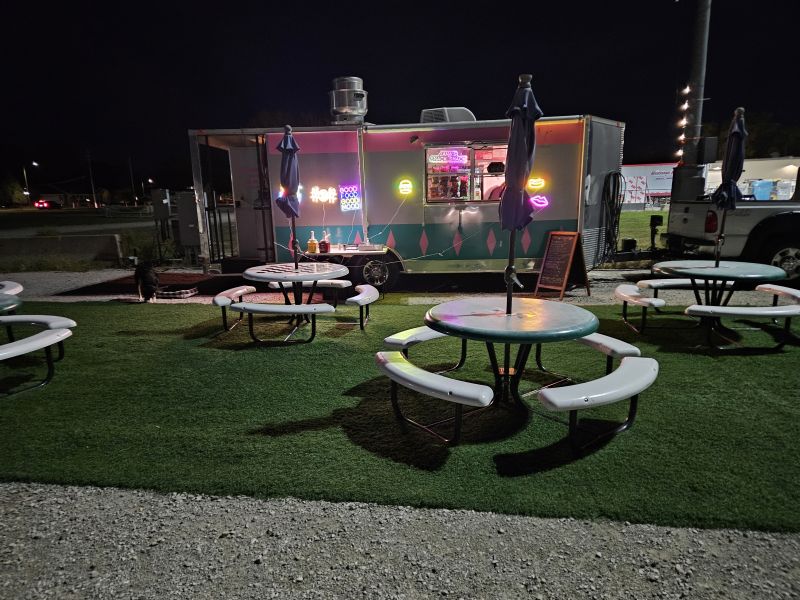 JANA'S SNACK SHACK
