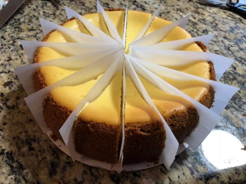 WhoCuttheGrilledCheese&Cake
