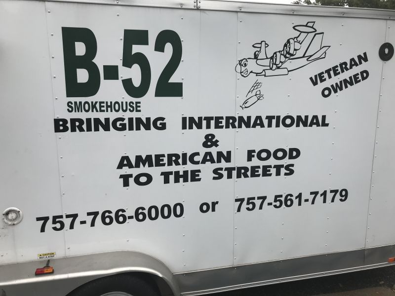 B-52 Smokehouse BBQ & Lounge