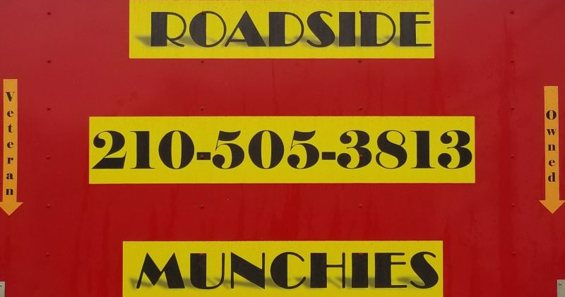 Roadside Munchies - Logo