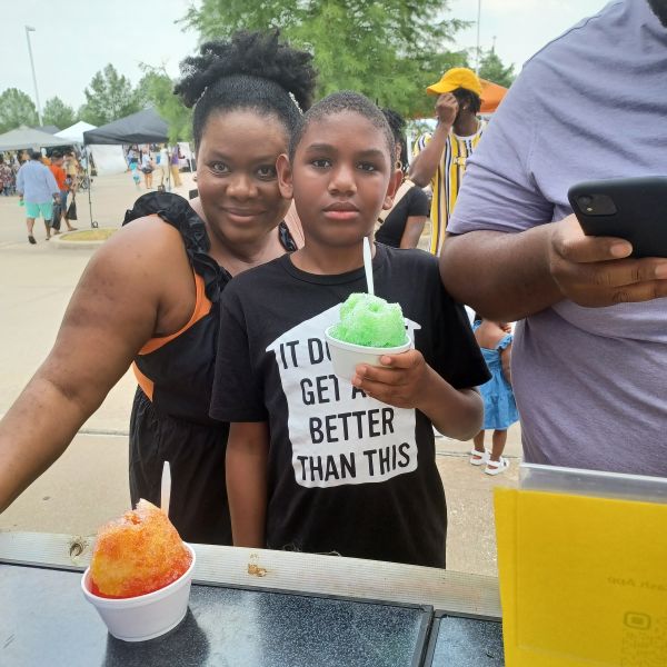 Snoballas Shaved Ice and Concessions