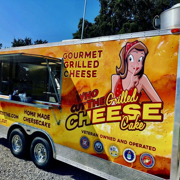 WhoCuttheGrilledCheese&Cake